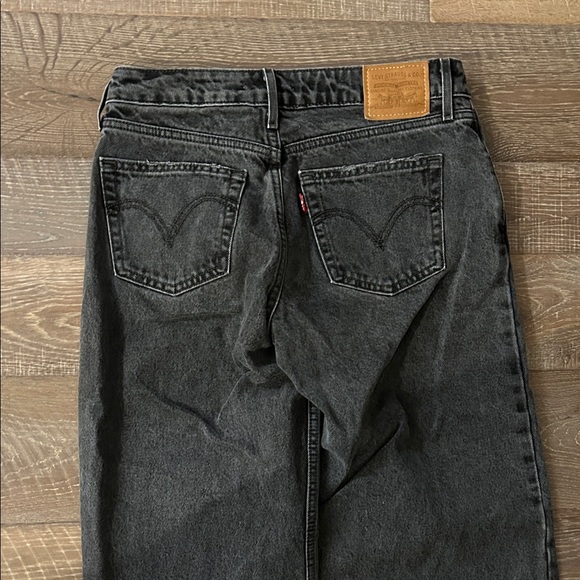 Levi’s Low Loose Black Jeans - Picture 5 of 8